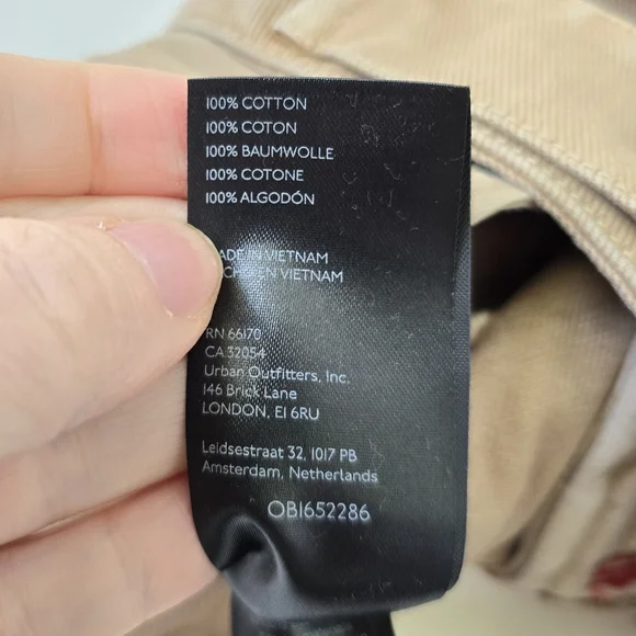 NWT Urban Outfitters BDG Aline Denim Cargo Short 27 - Picture 7 of 9